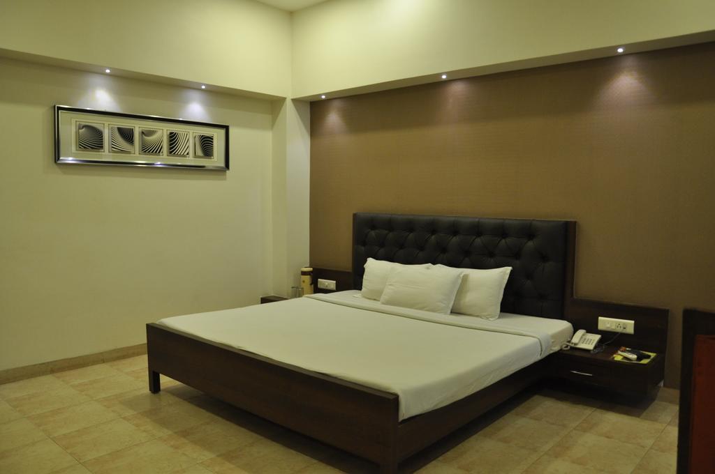 Jabali Palace Otel Jabalpur Dış mekan fotoğraf