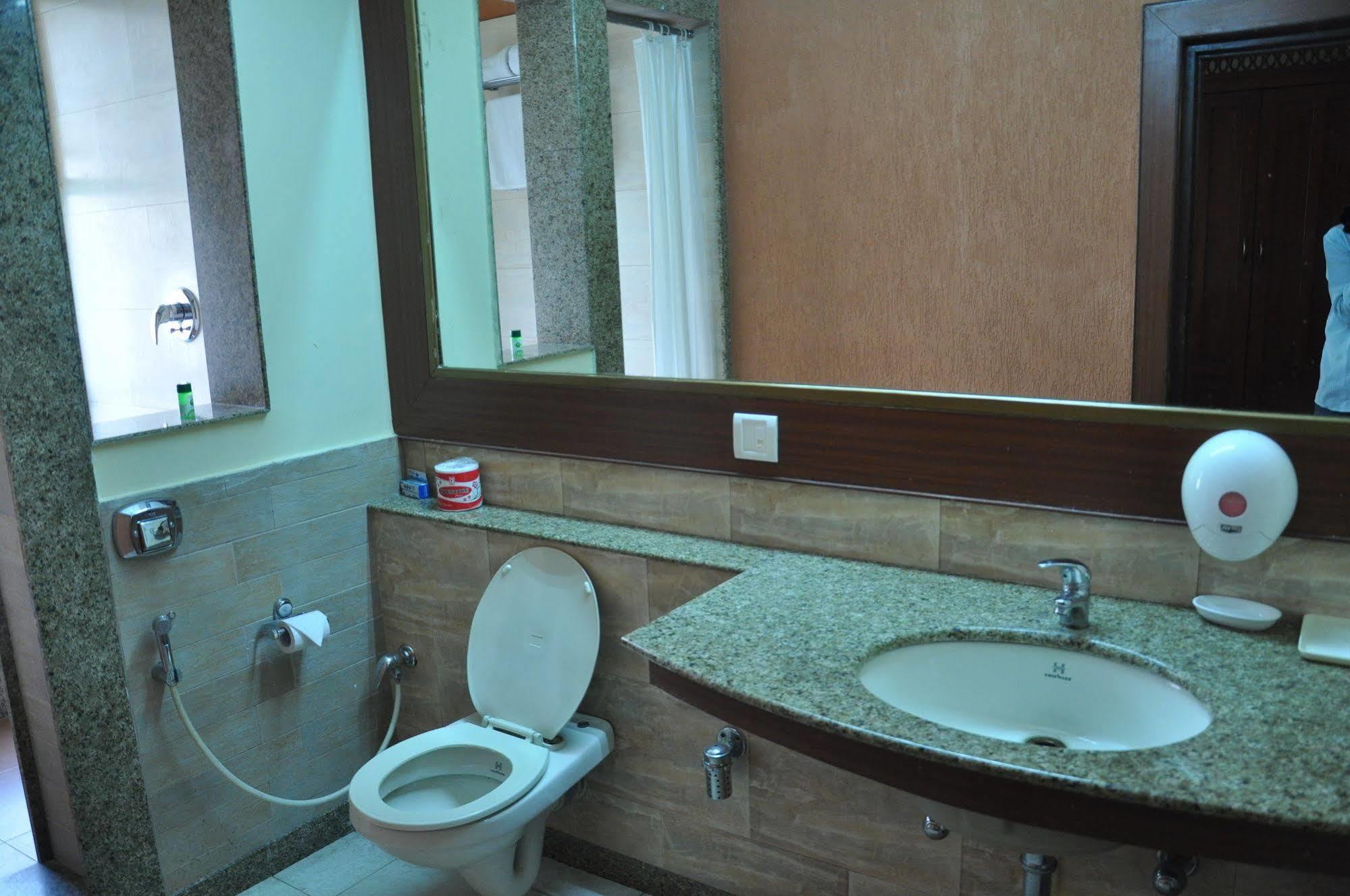 Jabali Palace Otel Jabalpur Dış mekan fotoğraf
